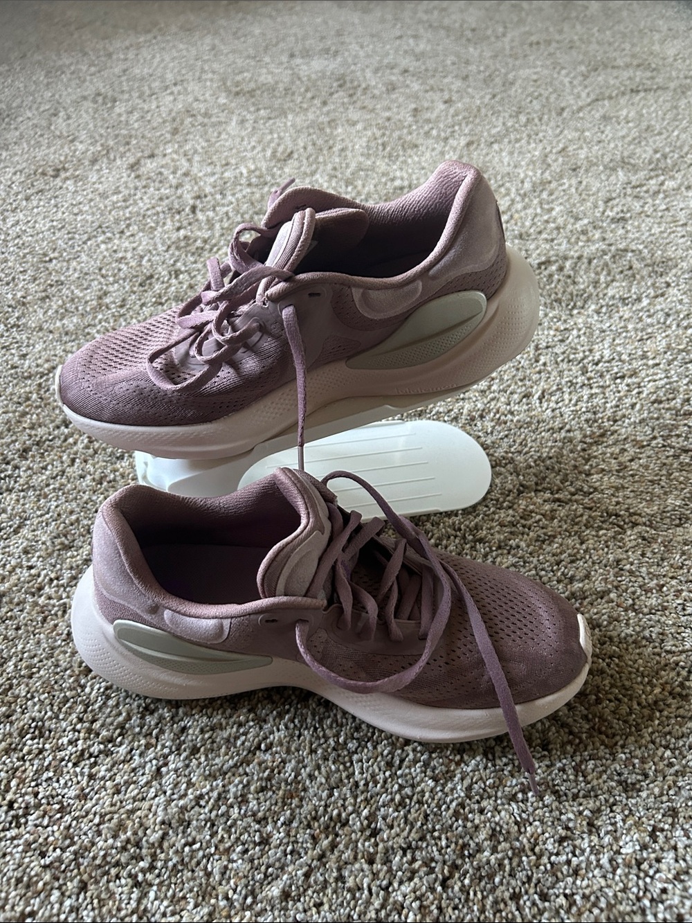 lululemon athletica Women's Lightweight Running Sneakers — Dusty Rose size 8.5